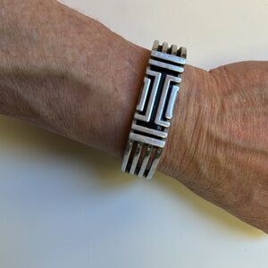 Tory Burch for Fitbit solid stainless steel industrial bracelet Exc preowned